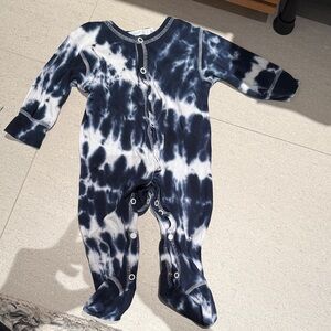 Baby Steps Navy and White Tie-Dye Footie